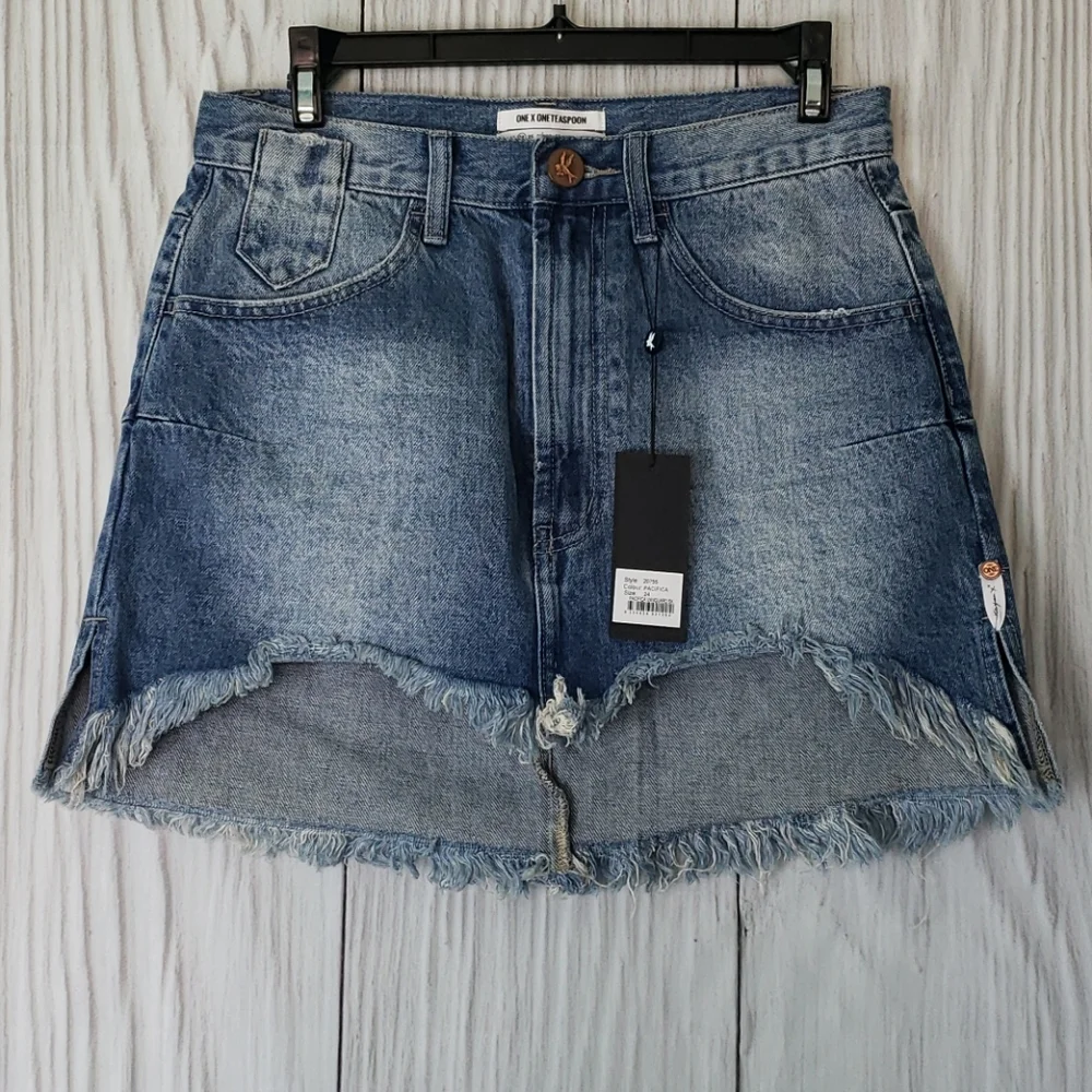 One teaspoon Vanguard mid rise distressed mini skirt